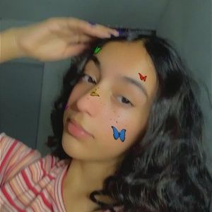 Meet your Posher, Daniela